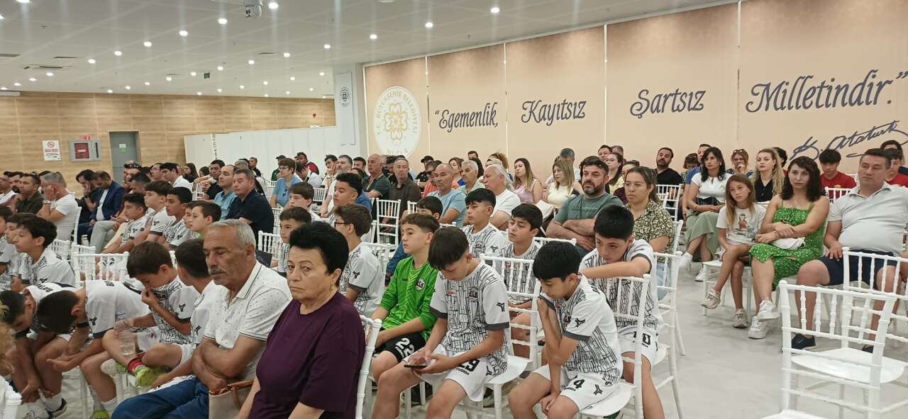 Muğla Büyükşehir Belediyesi'nden Amatör Spor Kulüplerine 30 Milyon 480 Bin TL Nakdi Destek 3